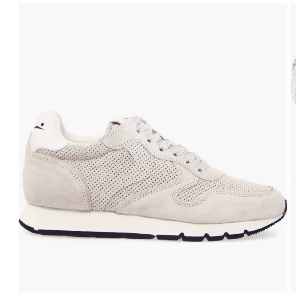 NWT VOILE BLANCHE JULIA Suede Sneaker in Ice